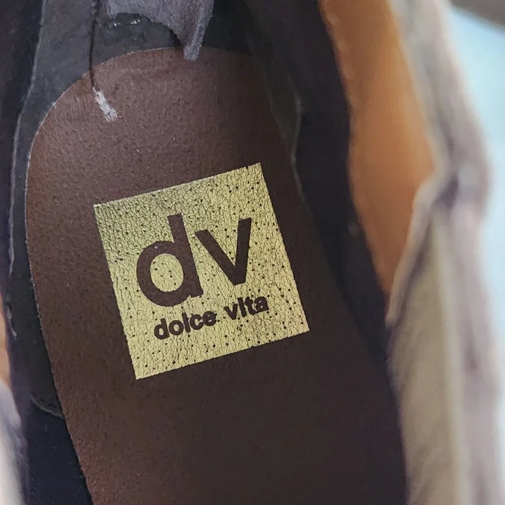 DV By Dolce Vita Camira Chelsea Bootie NWOT Size 7.5